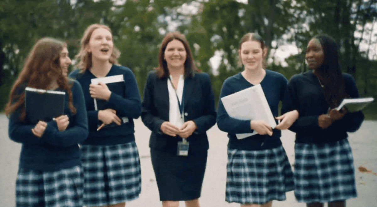 A still from a Humanitas video story